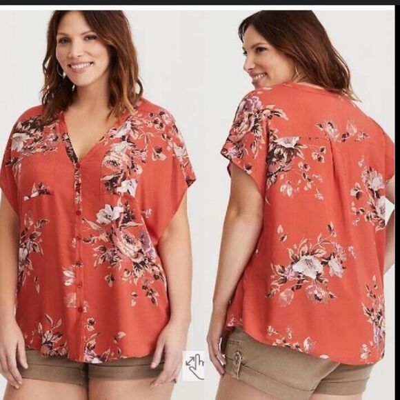 torrid Tops - NWT Torrid Button Down Floral Shirt. Size 1X